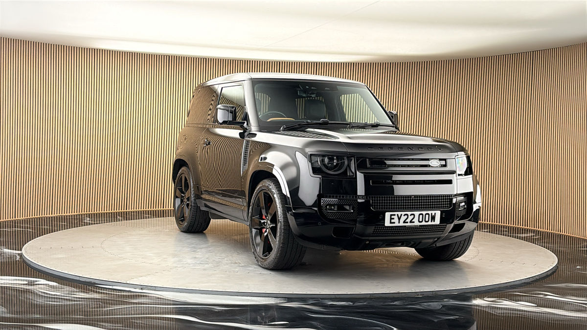 More views of Land Rover Defender 90