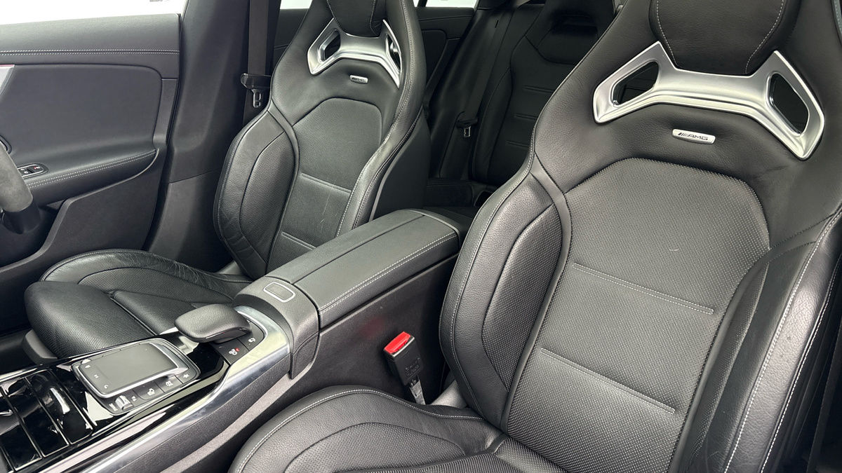 Mercedes-Benz CLA Image 7