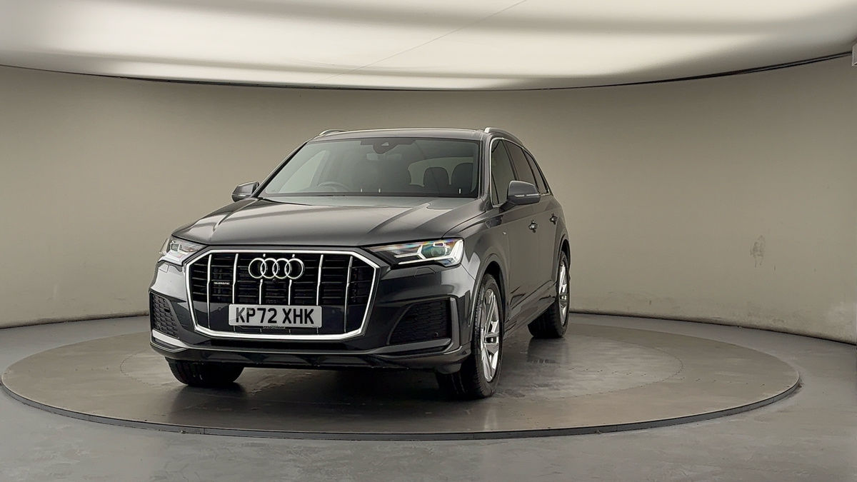 More views of Audi Q7