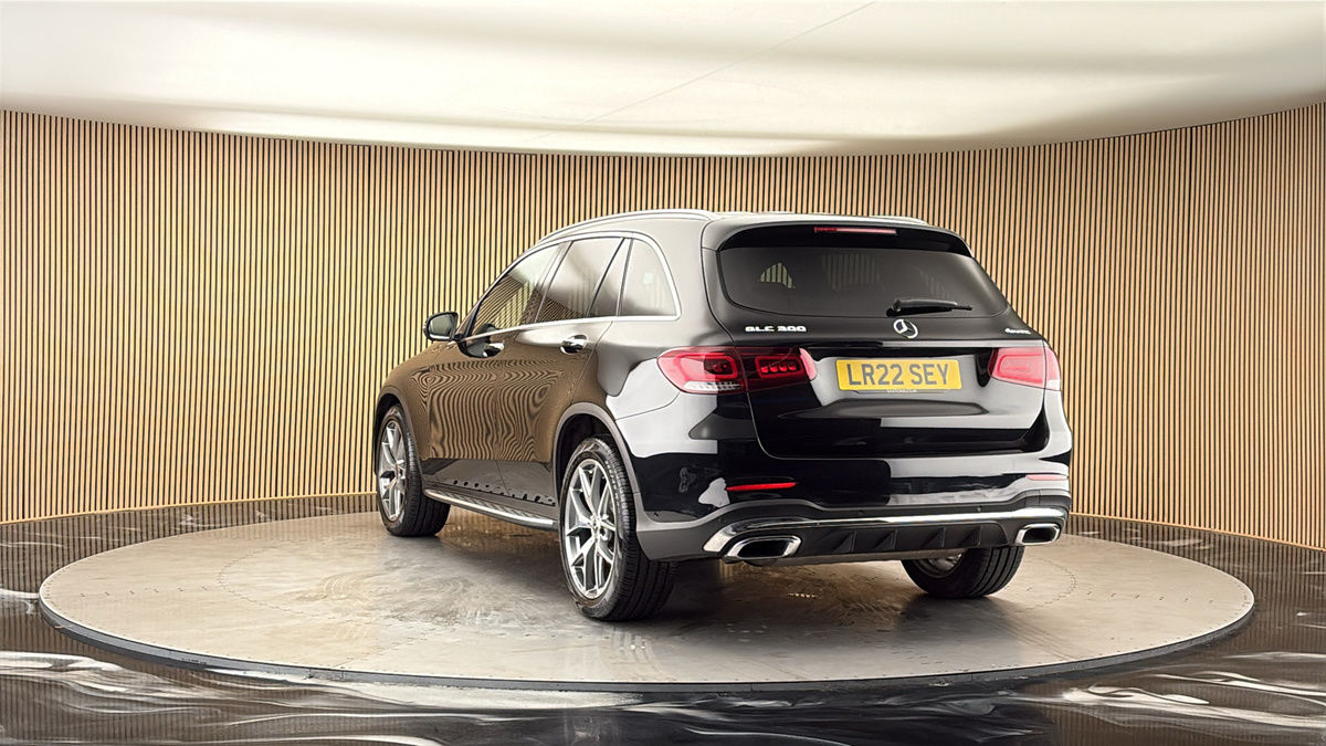 More views of Mercedes-Benz GLC