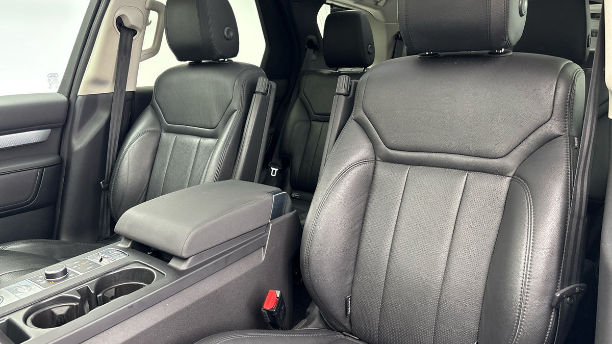 Land Rover Discovery Image 7