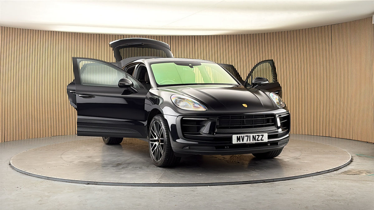 More views of Porsche Macan