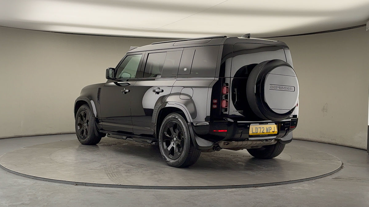 Land Rover Defender 110 Image 2