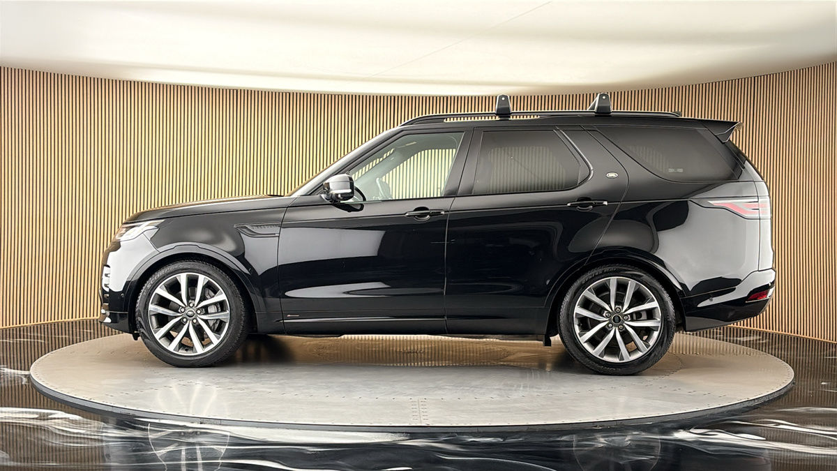 More views of Land Rover Discovery