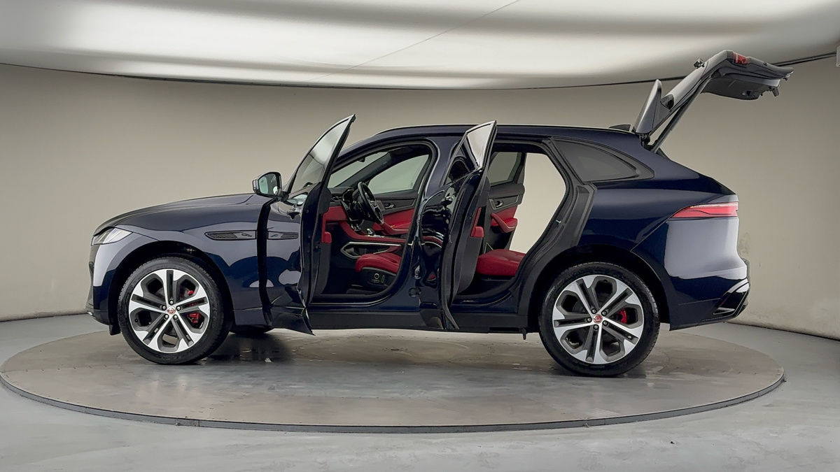 More views of Jaguar F-PACE