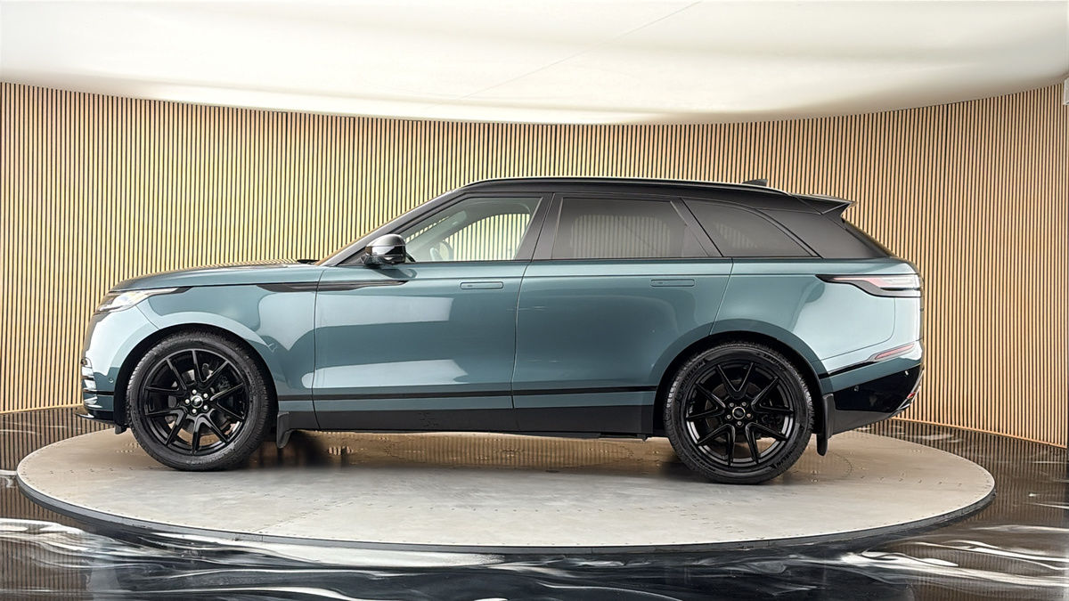 More views of Land Rover Range Rover Velar