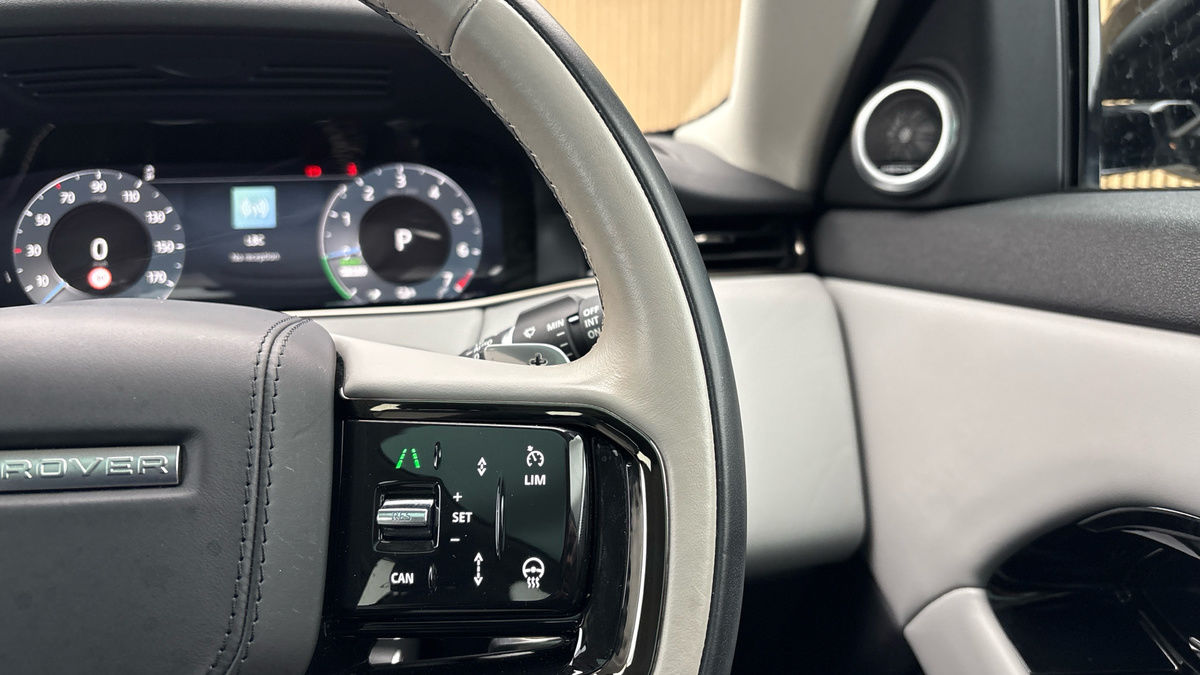 Land Rover Range Rover Evoque Image 14