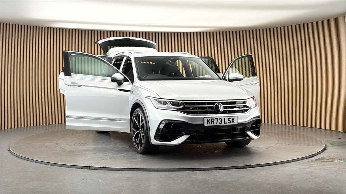 More views of Volkswagen Tiguan