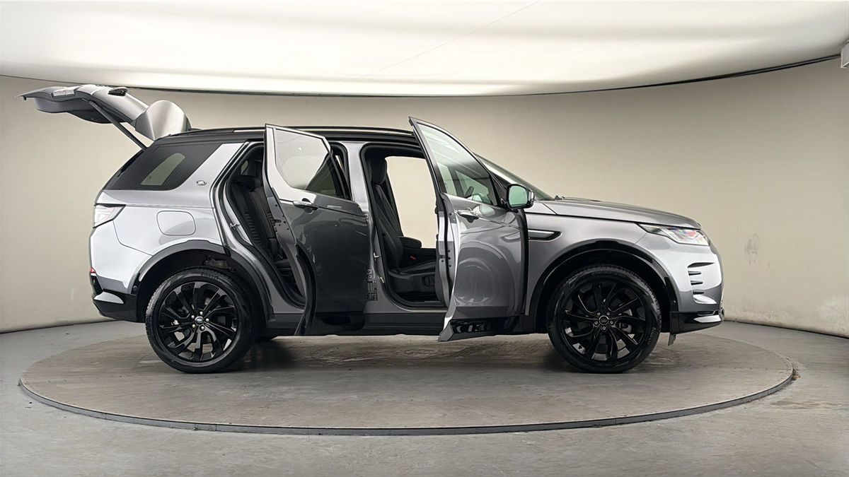 More views of Land Rover Discovery Sport