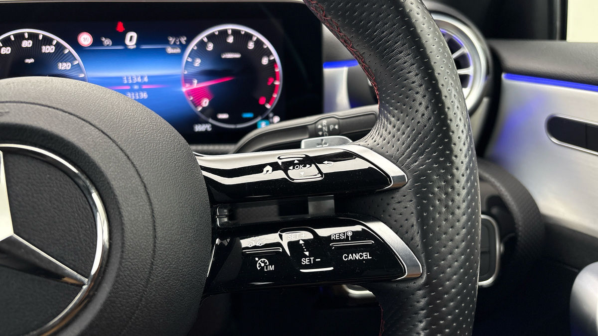 Mercedes-Benz A Class Image 14