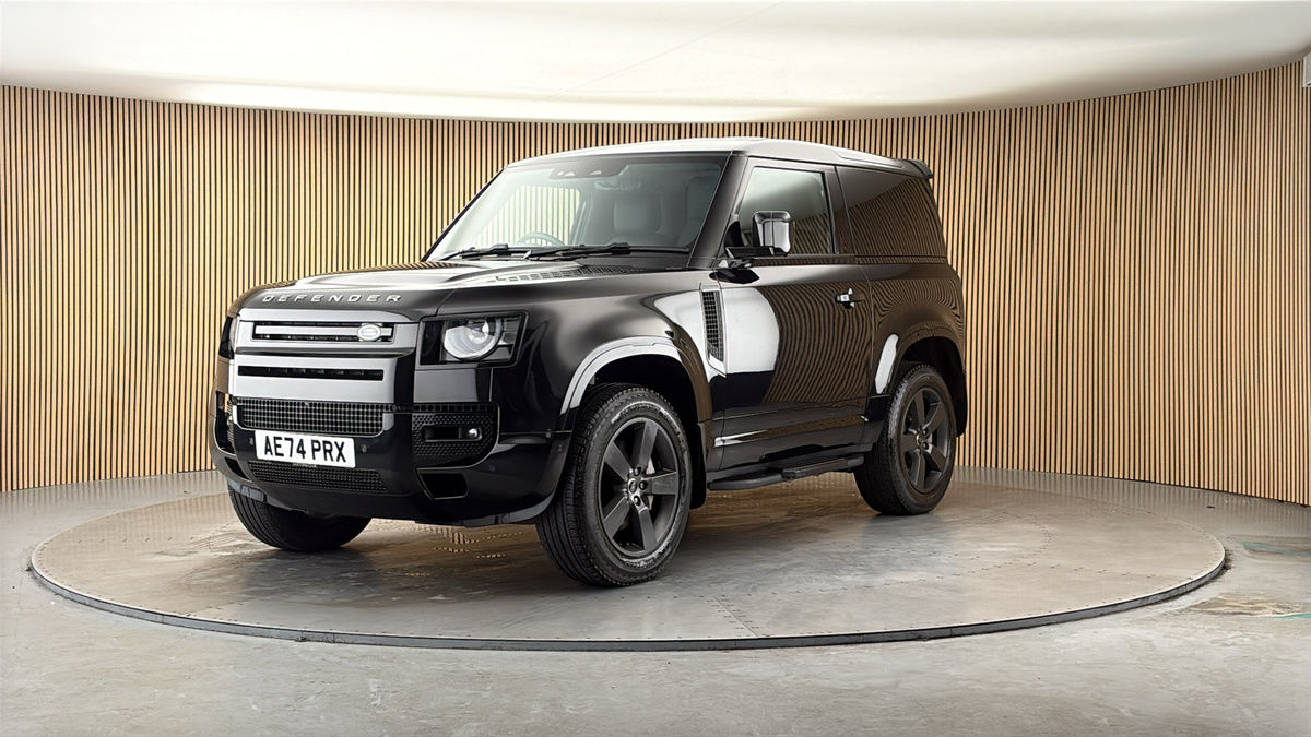 More views of Land Rover Defender 90