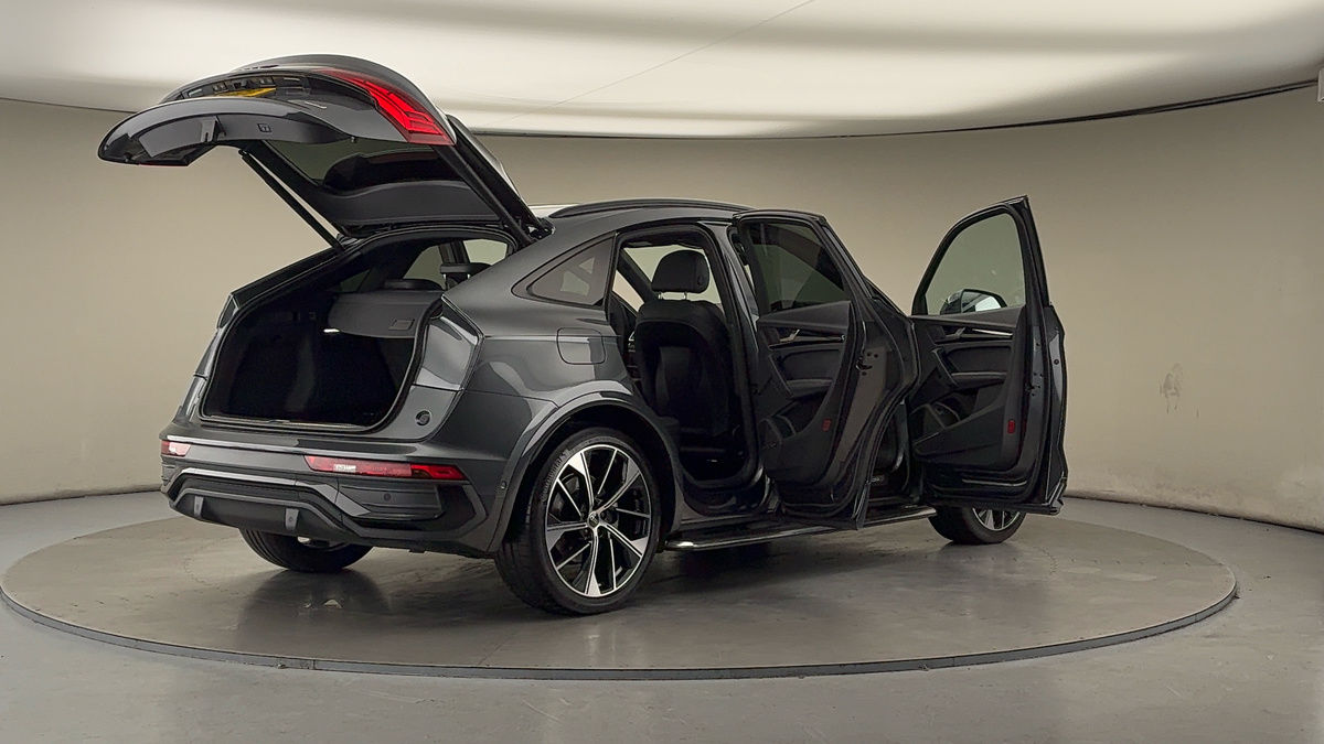 More views of Audi Q5