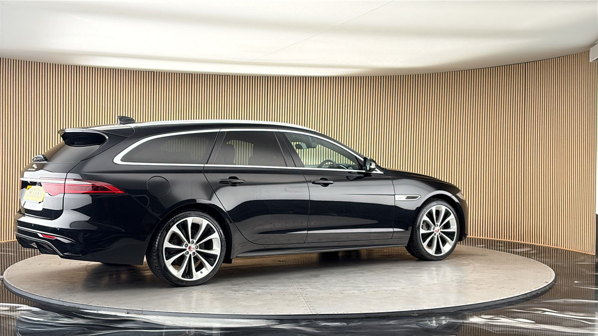 More views of Jaguar XF