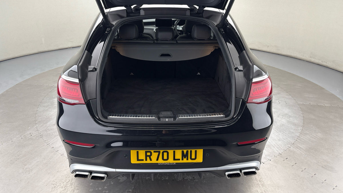 Mercedes-Benz GLC Image 11