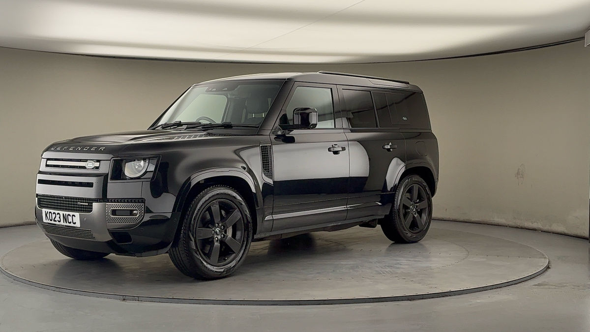 Land Rover Defender 110 Image 20