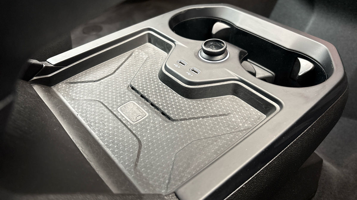 BMW iX Image 30