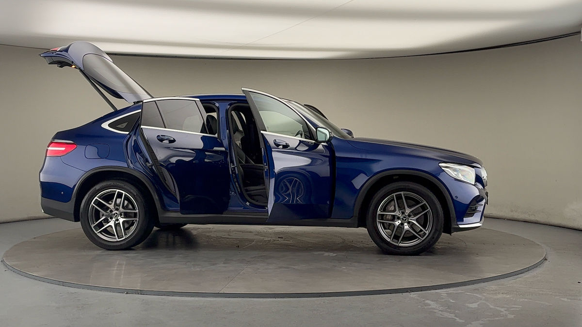 More views of Mercedes-Benz GLC