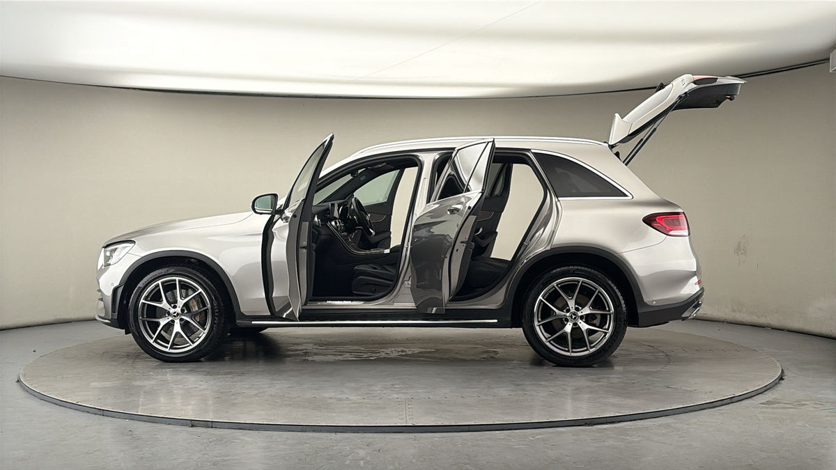 More views of Mercedes-Benz GLC