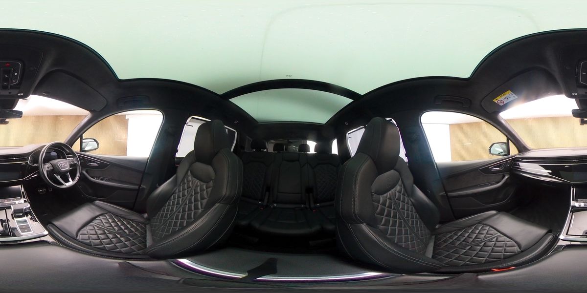 More views of Audi Q7