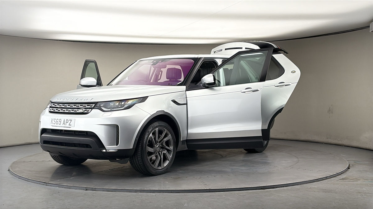 More views of Land Rover Discovery