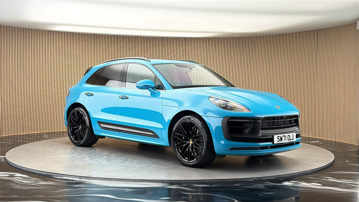 More views of Porsche Macan