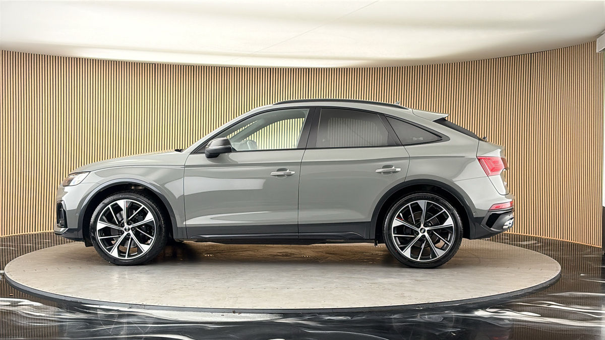More views of Audi SQ5