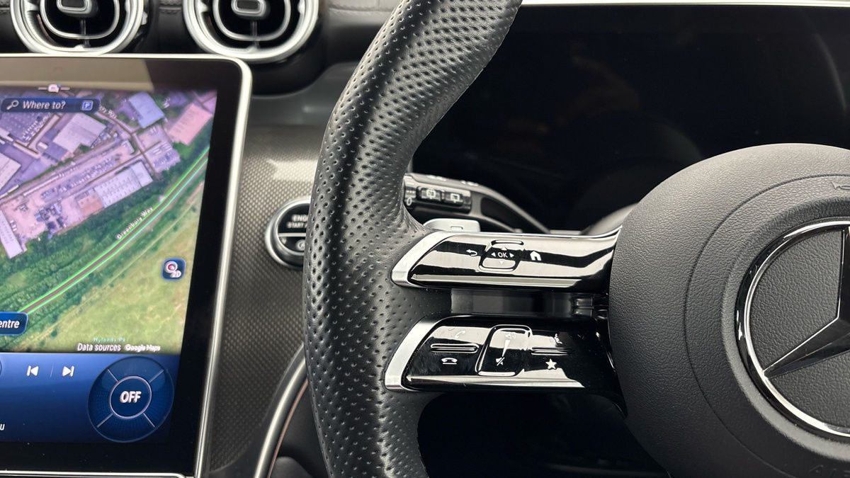 Mercedes-Benz GLC Image 13