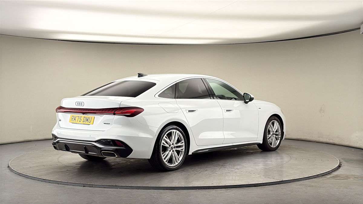 Audi A5 Image 21