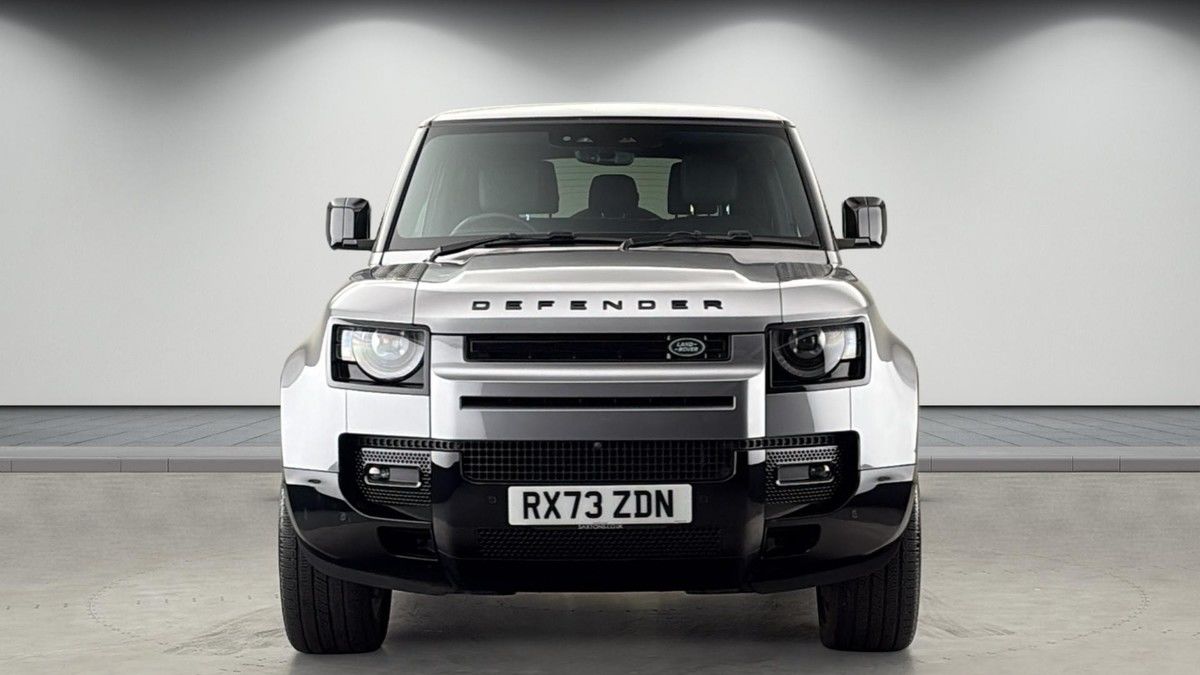 Land Rover Defender 90 Image 3