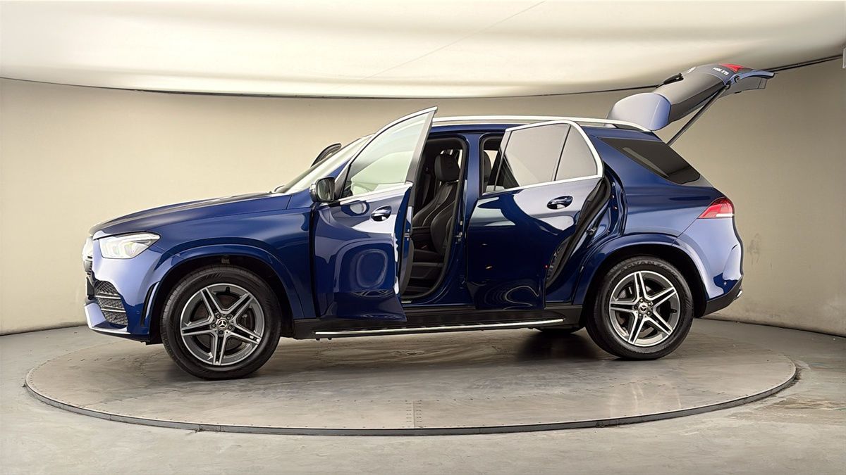 More views of Mercedes-Benz GLE