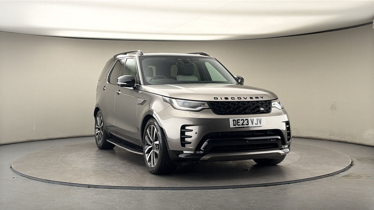 More views of Land Rover Discovery