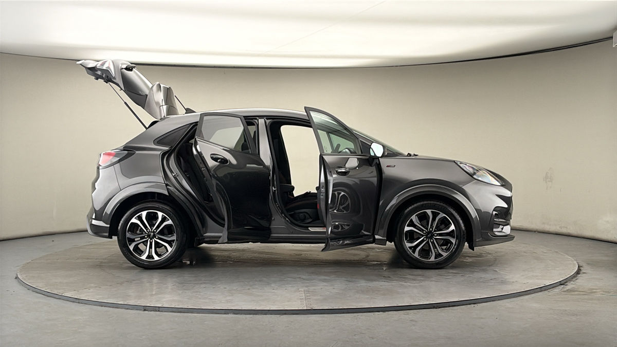 More views of Ford Puma