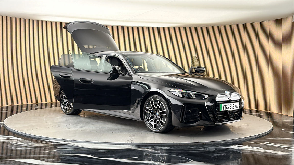 More views of BMW i4
