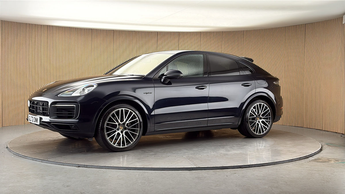 More views of Porsche Cayenne