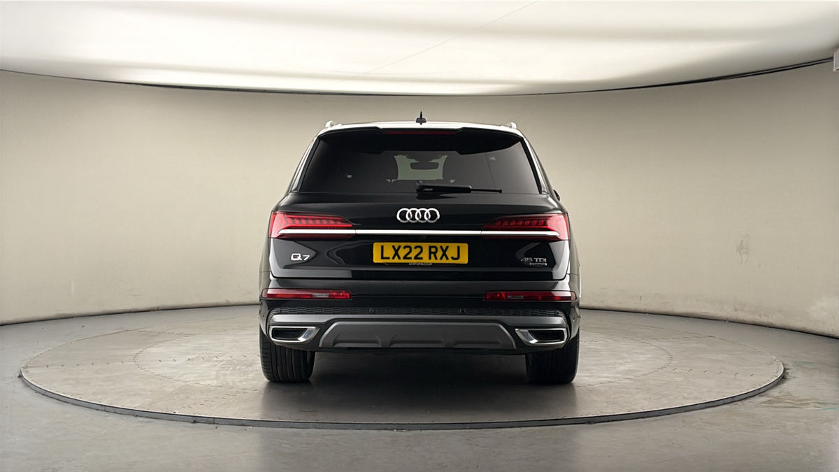 Audi Q7 Image 4