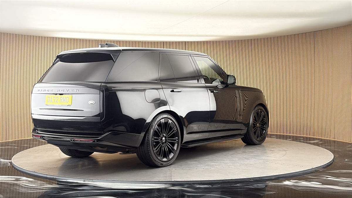 More views of Land Rover Range Rover