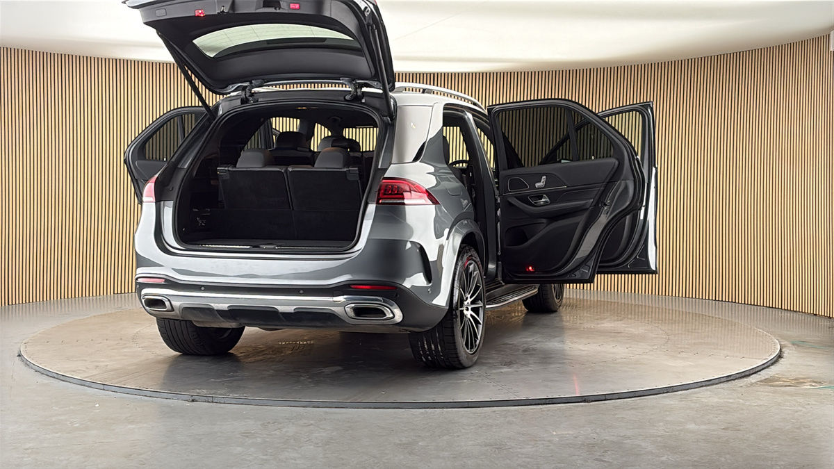 More views of Mercedes-Benz GLE