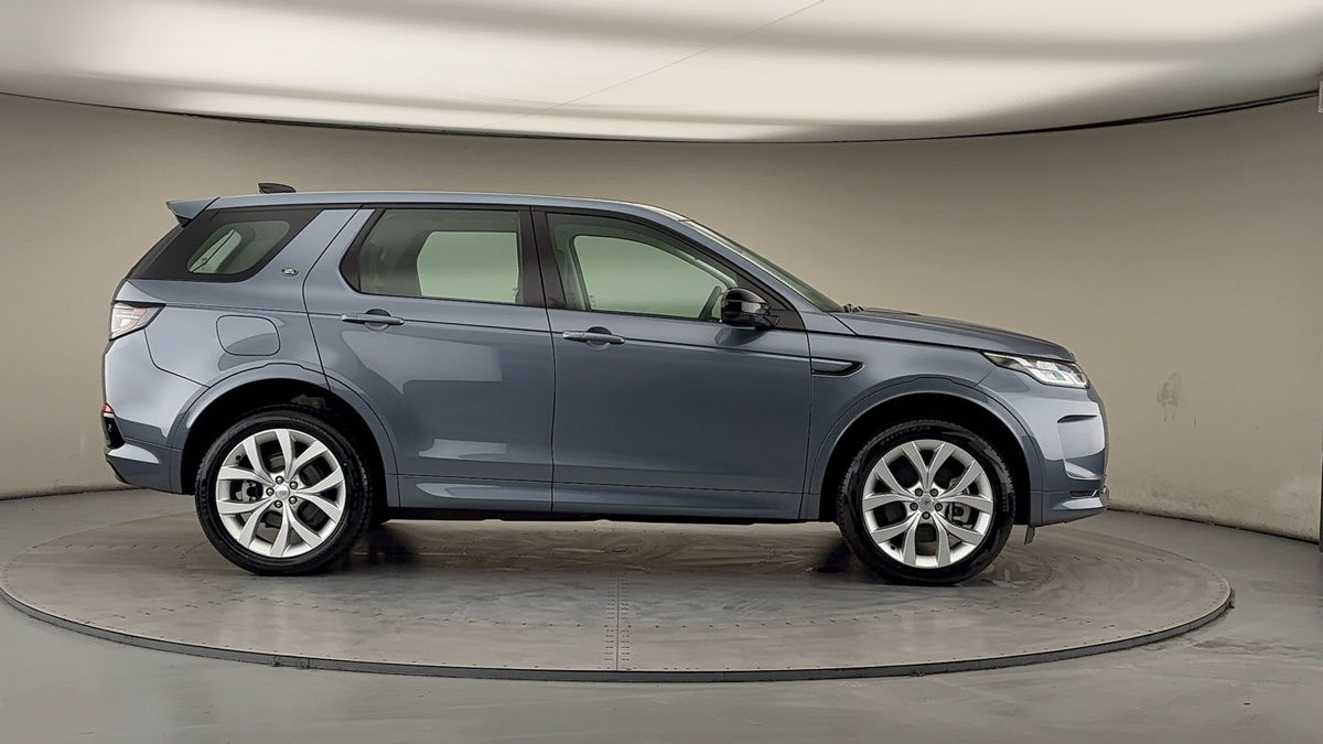Land Rover Discovery Sport Image 16