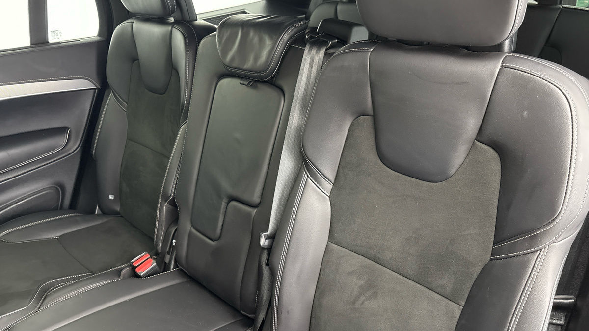 Volvo XC90 Image 8