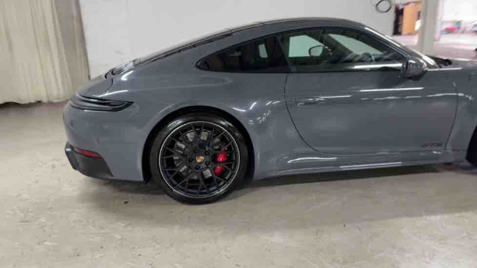 More views of Porsche 911