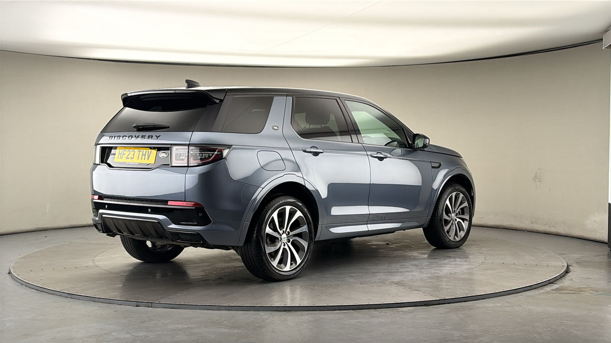 Land Rover Discovery Sport Image 21