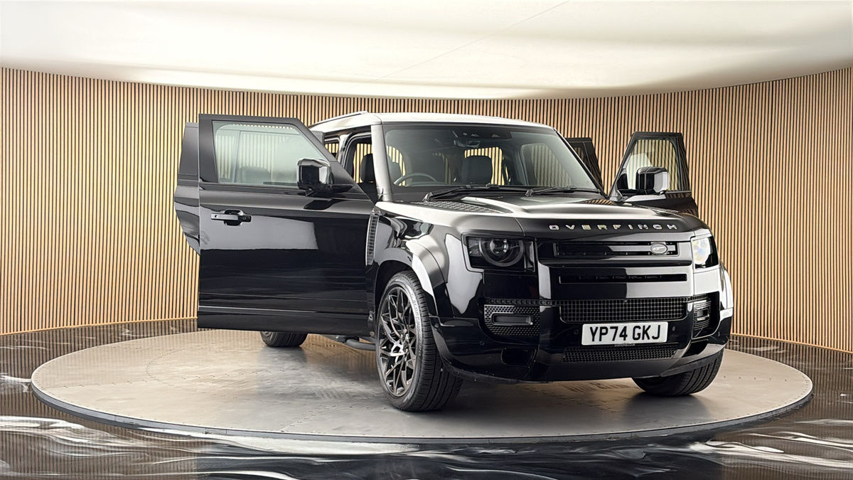 More views of Land Rover Defender 110