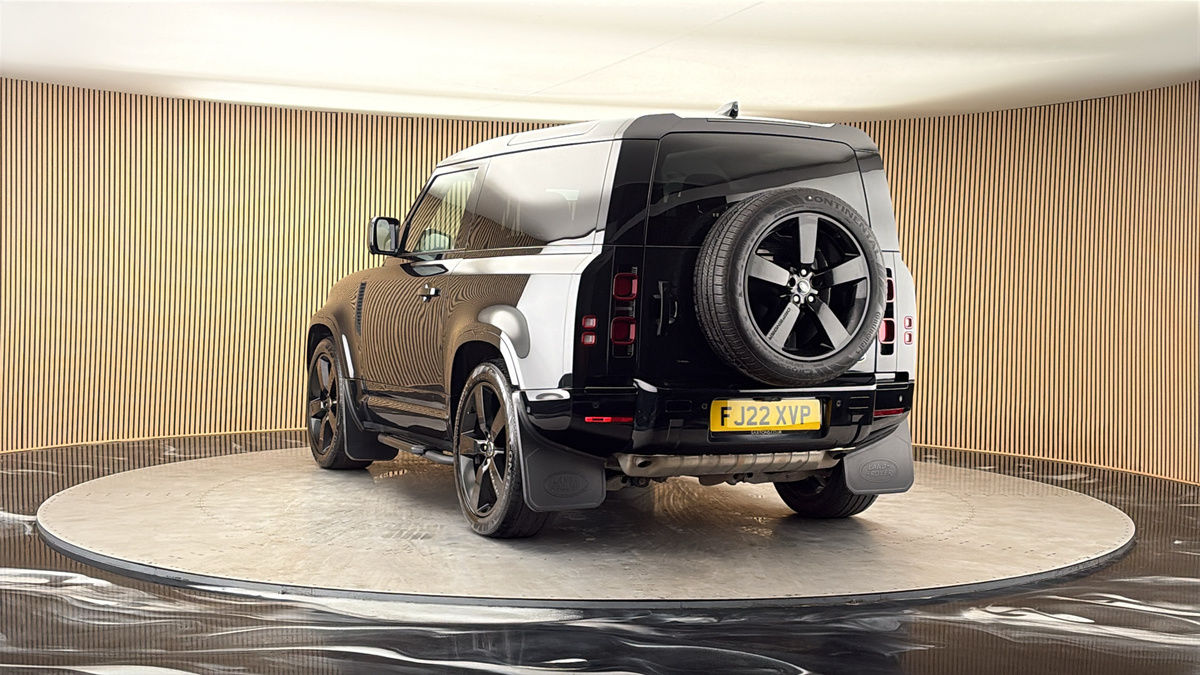More views of Land Rover Defender 90