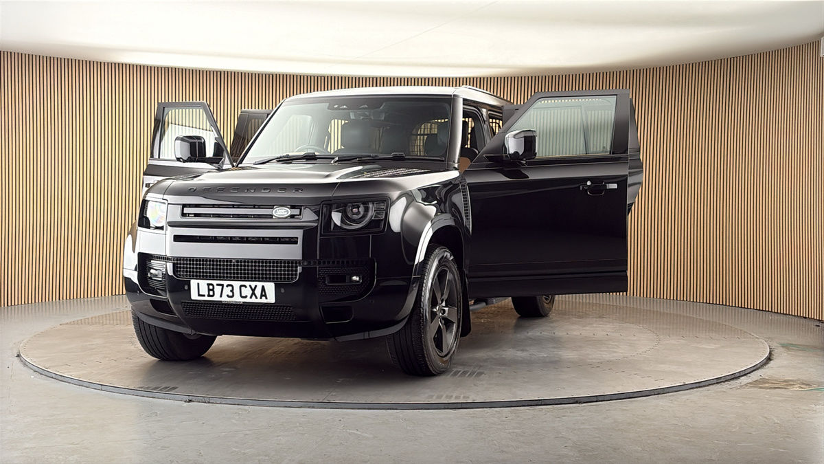 More views of Land Rover Defender 110