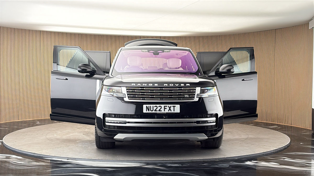 More views of Land Rover Range Rover