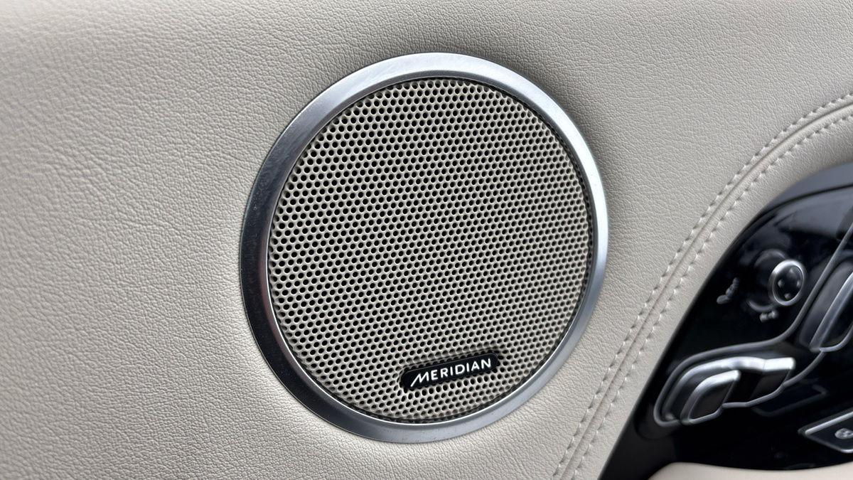 Land Rover Range Rover Image 25