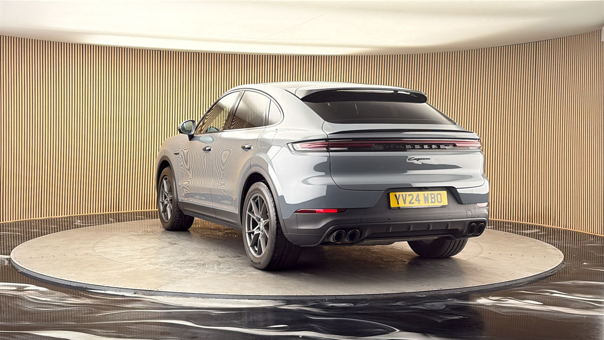 More views of Porsche Cayenne