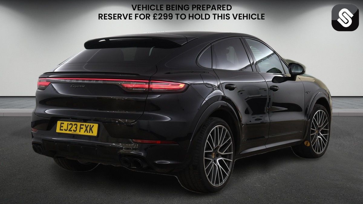 Porsche Cayenne Image 4