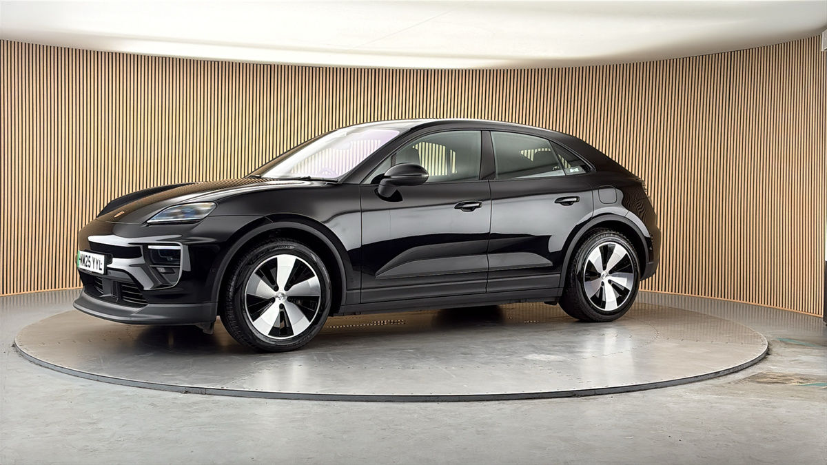 More views of Porsche Macan