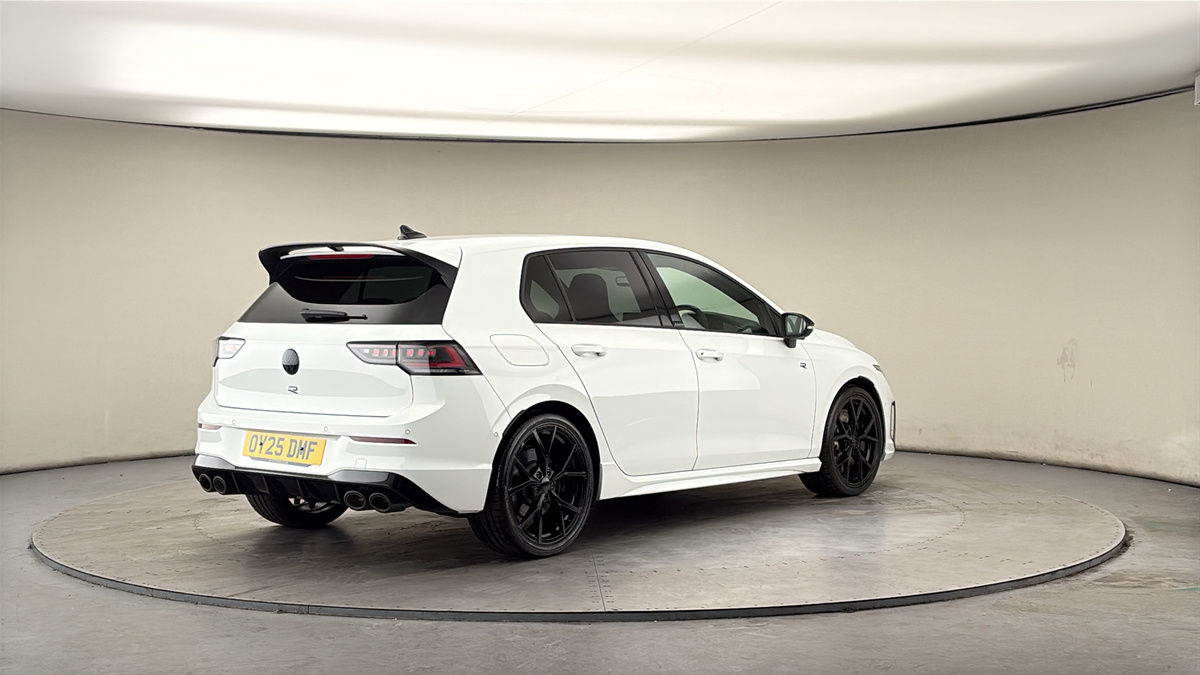 Volkswagen Golf Image 21
